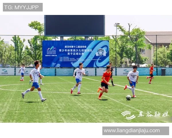 深圳足球队的比赛经验揭秘与成长之路探索